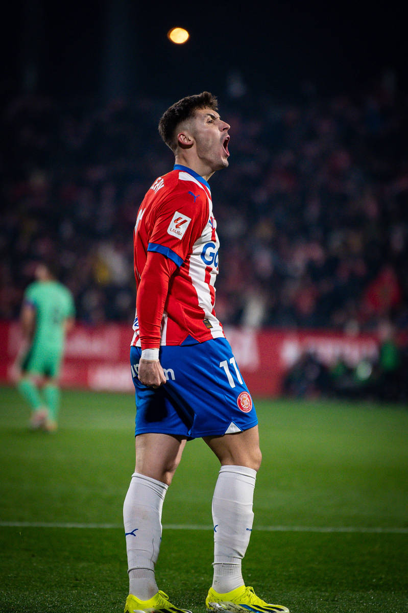 皇马大胜格拉纳达，继续领跑西甲积分榜