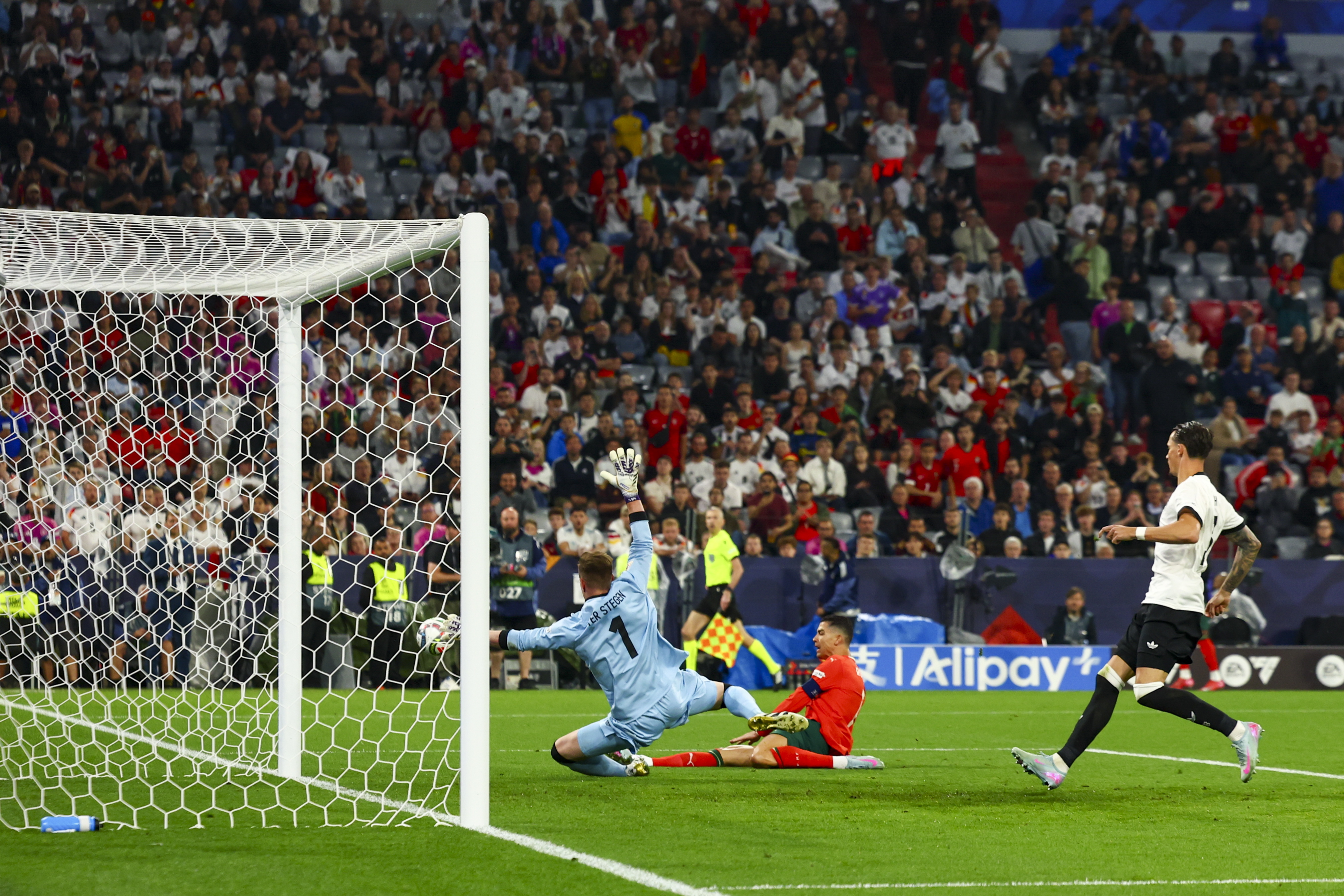 皇马备战欧国联比赛，士气高涨