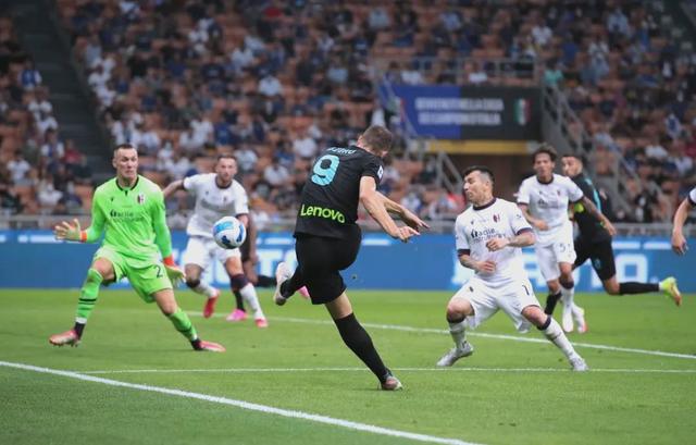 国际米兰客场逆袭，连克博洛尼亚