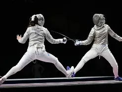 尼泊尔击剑选手出奇制胜，晋级