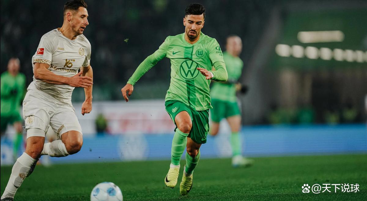 沃尔夫斯堡客场大胜,保持不败纪录继续领跑德甲排名 沃尔夫斯堡客场大胜,保持不败纪录继续领跑德甲排名