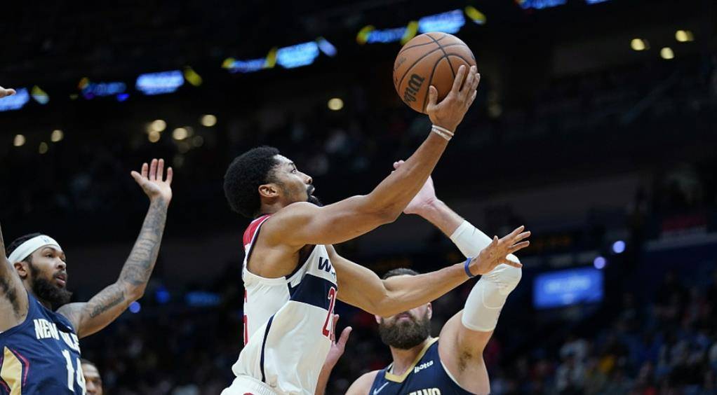 猛虎客场战胜马刺，稳坐榜首