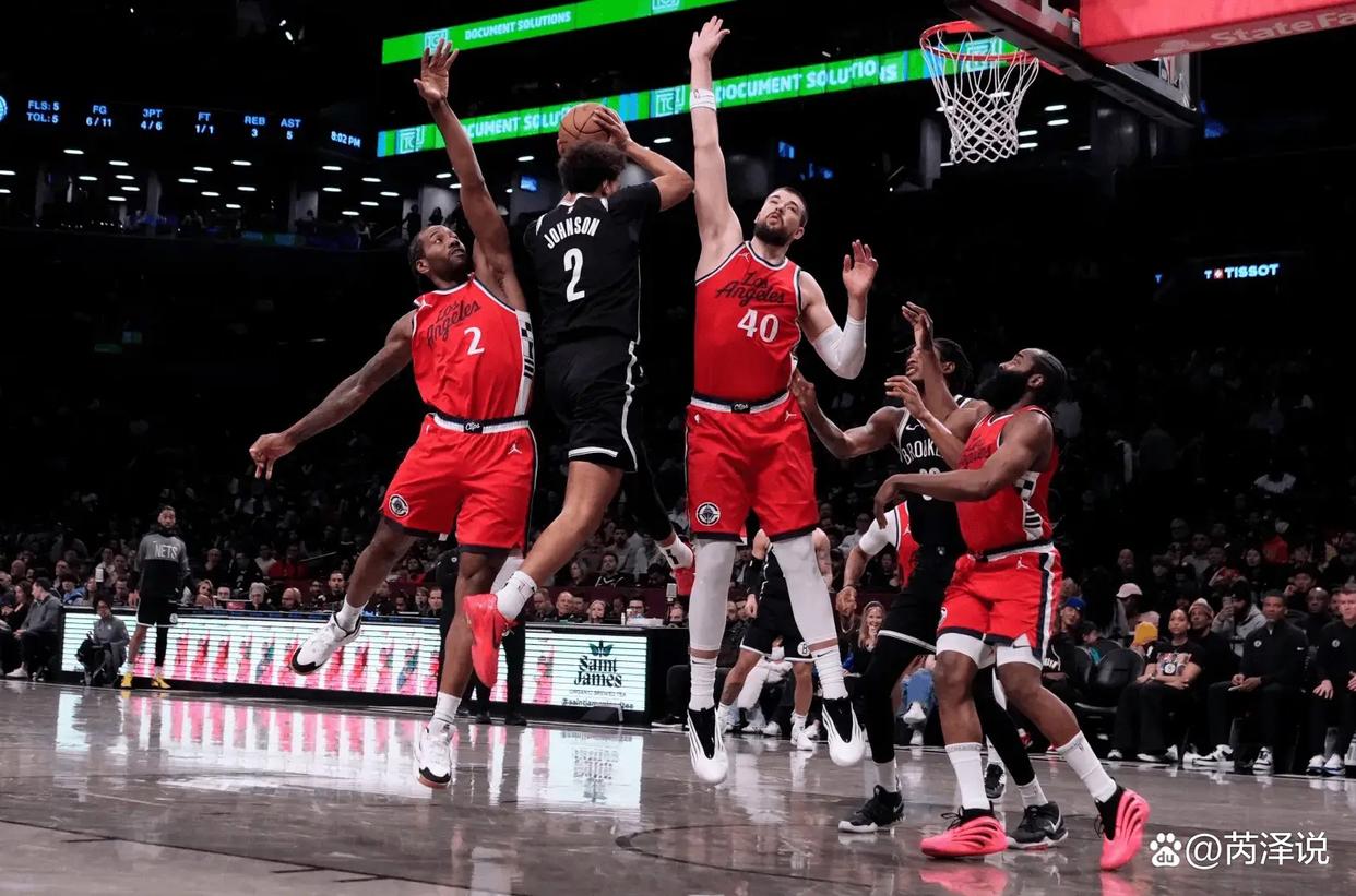 关于火箭客场大胜国王，哈登制霸比赛的信息