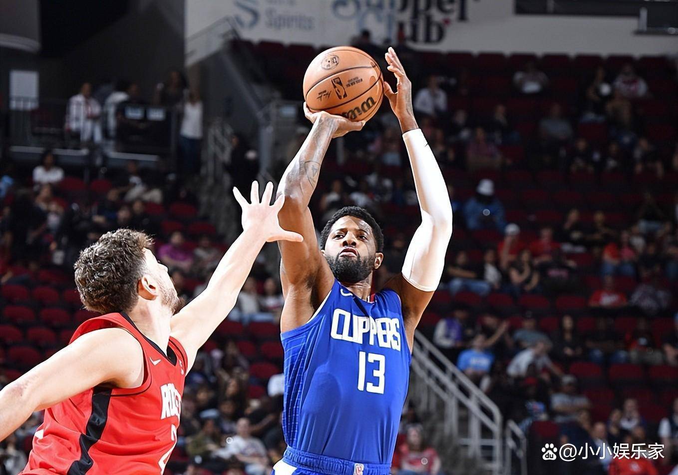 火箭中锋力挺队友，成功遏制对手进攻波
